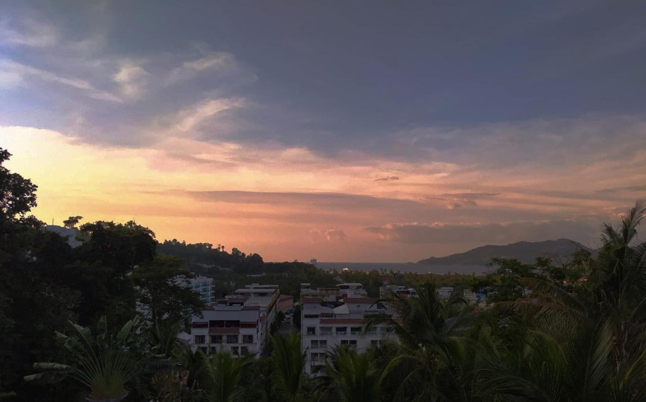 Sea Hills Resort Patong Екстериор снимка